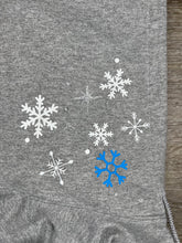 Load image into Gallery viewer, 'Cozy Winter Vibes' Hoodie
