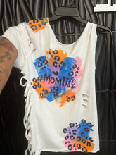Load image into Gallery viewer, ‘Mom Life’ Distressed Tee
